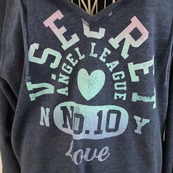 VICTORIA’S Secret drawstring hoodir - Picture 4 of 8